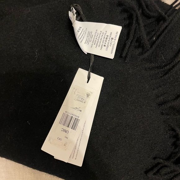 VERSACE COLLECTION 100% wool black scarf - Picture 2 of 4